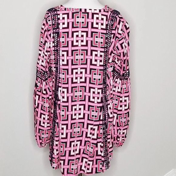 Crown & Ivy Pink Geometric Print Tunic S - Picture 3 of 5